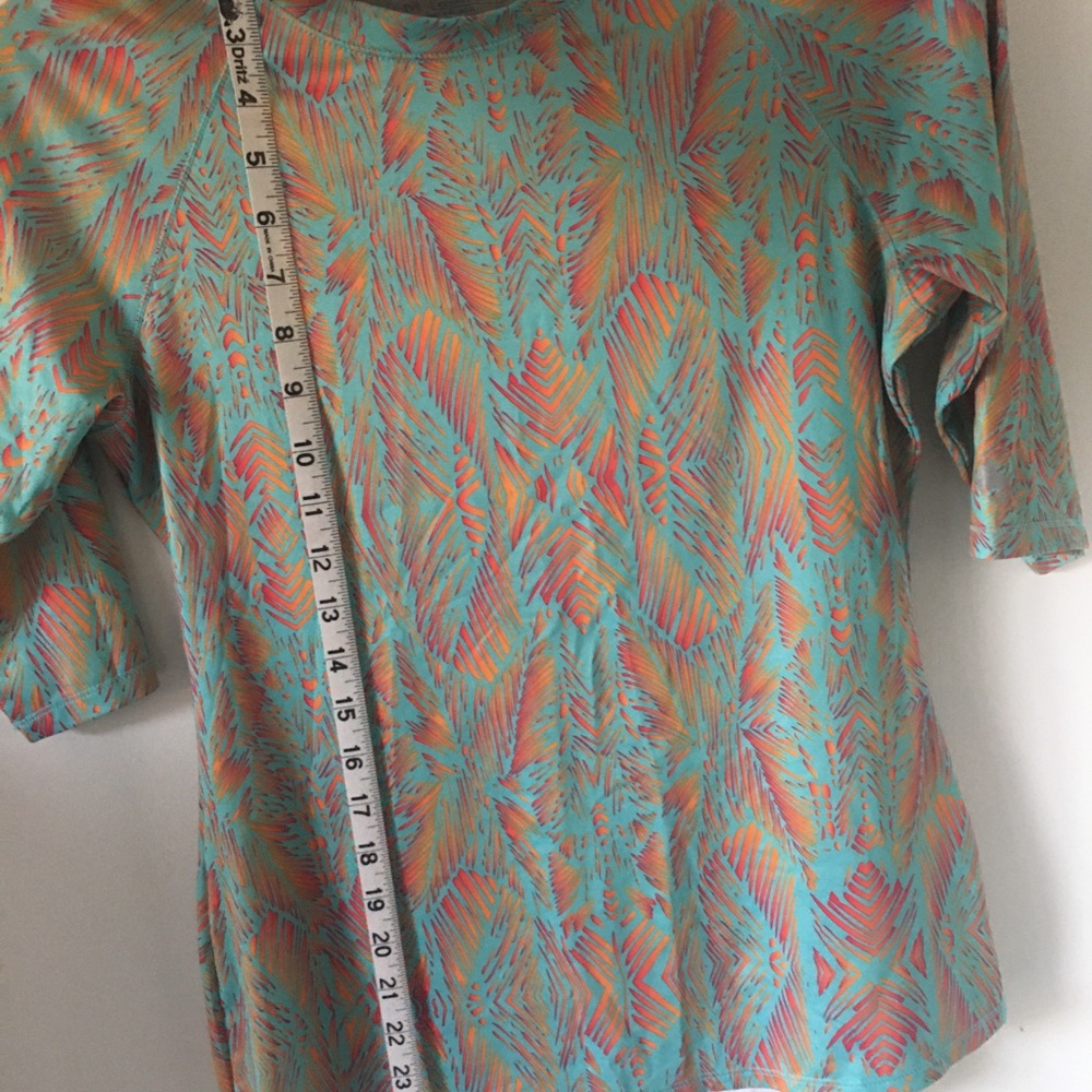 Keep it cool sun shirt, swim shirt - Picture 4 of 7